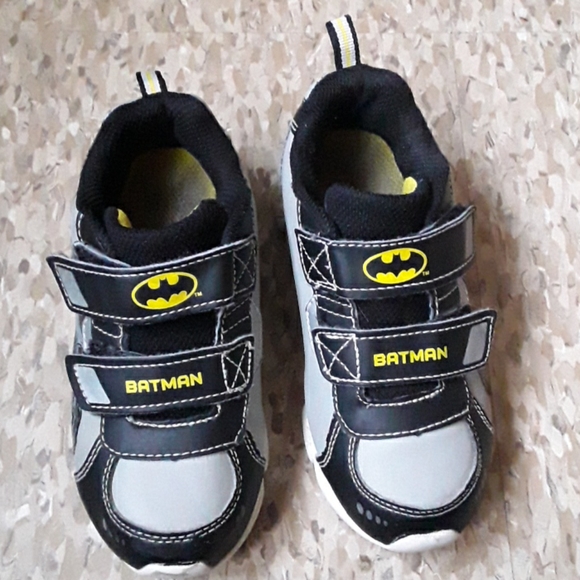 boys batman shoes